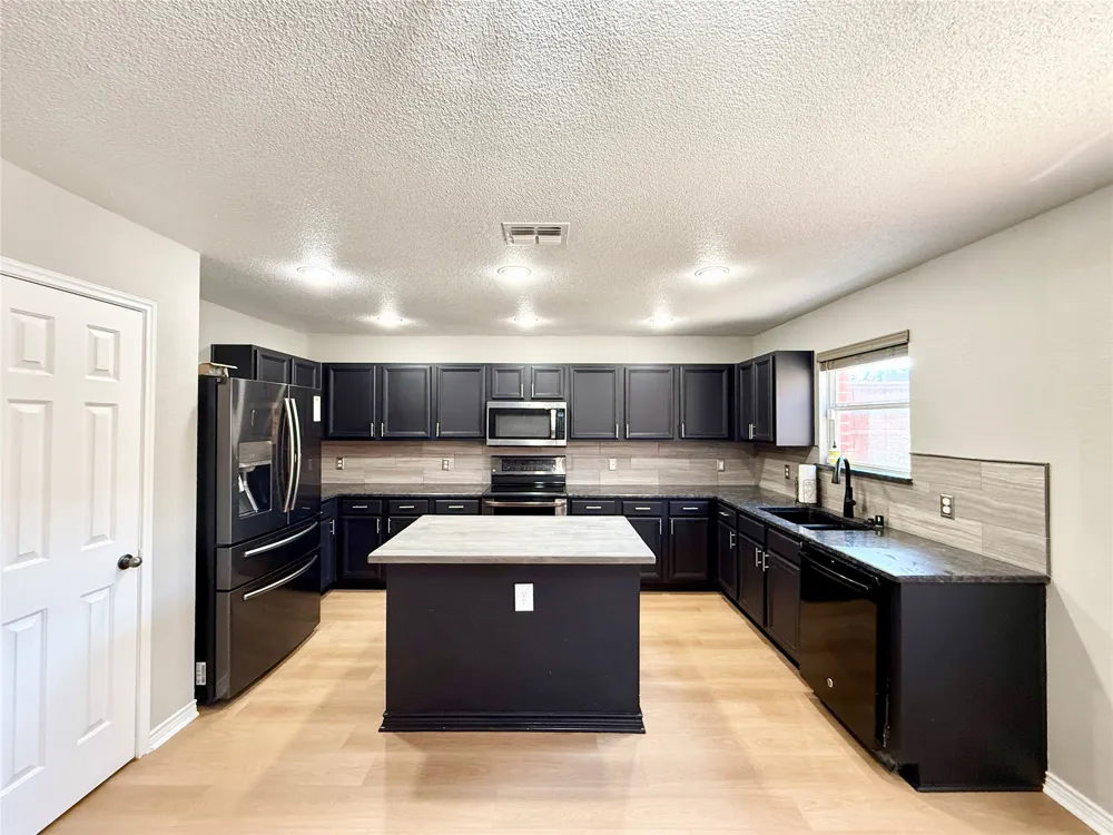 1930 Bishop Hill Little Elm, TX 75036