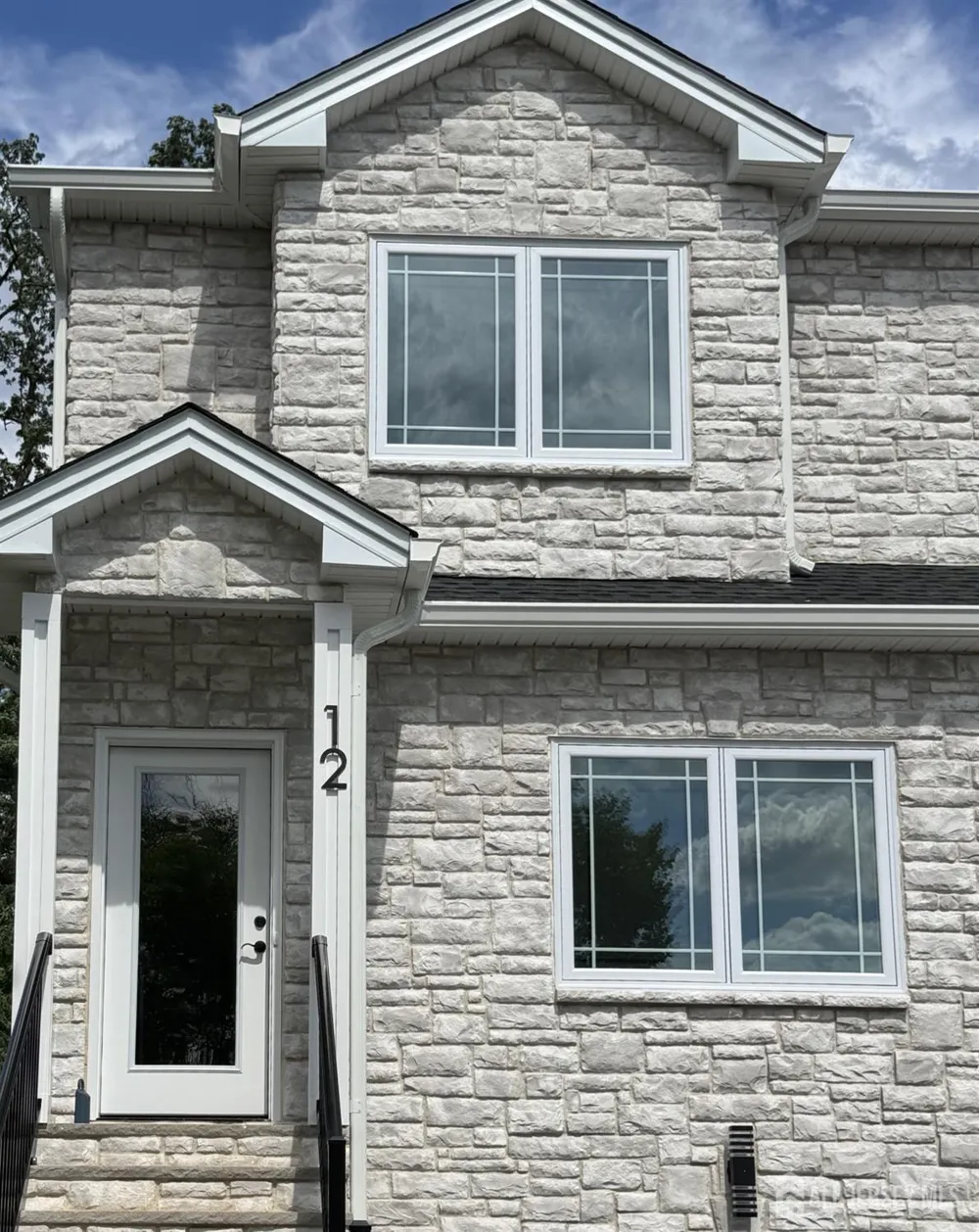 12 Moyse Place Edison, NJ 08820
