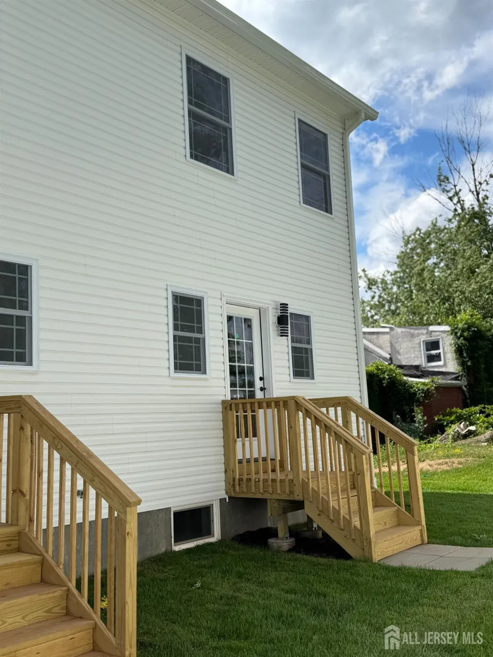12 Moyse Place Edison, NJ 08820