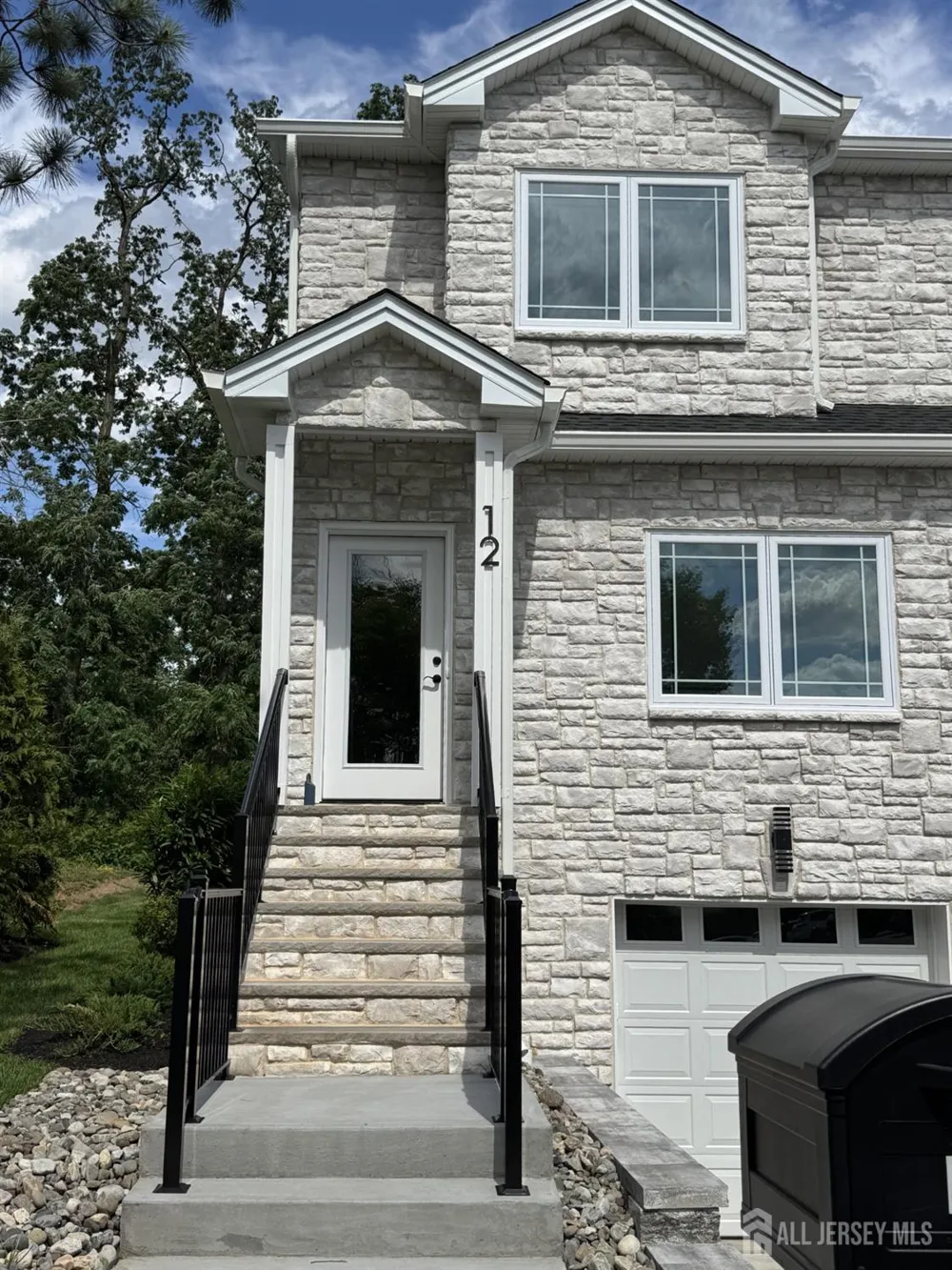 12 Moyse Place Edison, NJ 08820
