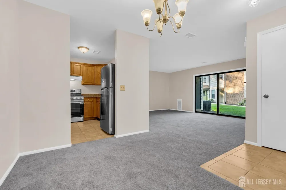 2101 Bayhead Drive Parlin, NJ 08859