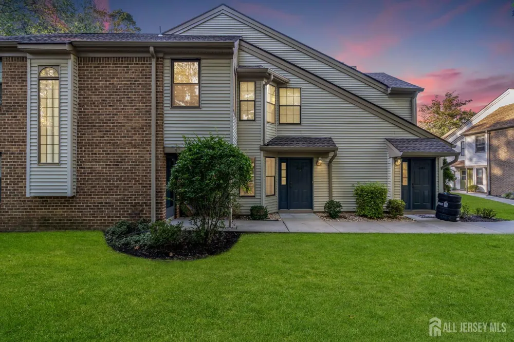 2101 Bayhead Drive Parlin, NJ 08859