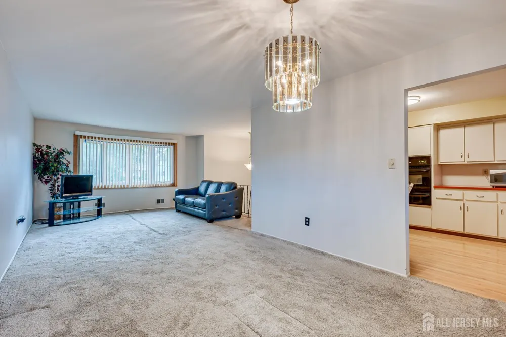 437 Evona Avenue Piscataway, NJ 08854