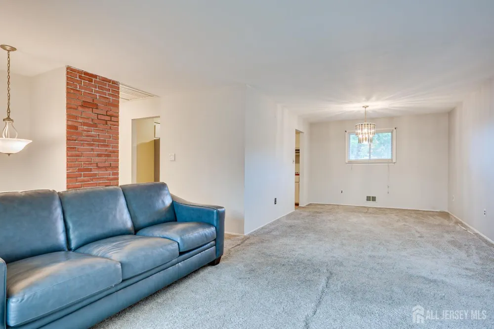 437 Evona Avenue Piscataway, NJ 08854