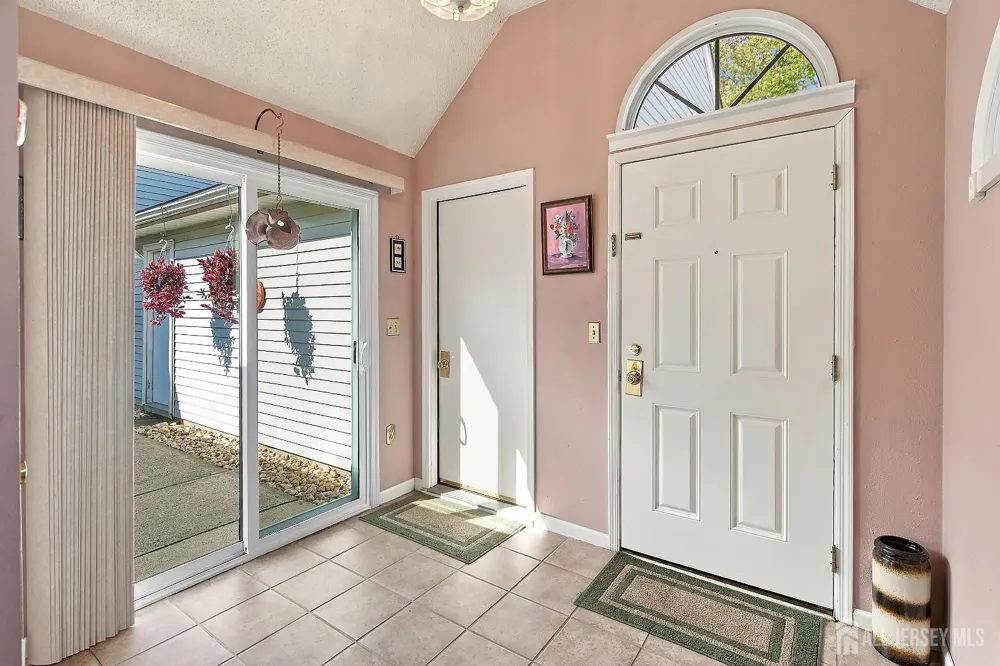 567-B Nutley Drive Monroe, NJ 08831