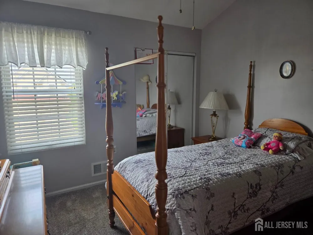62 Canal Street Sayreville, NJ 08872