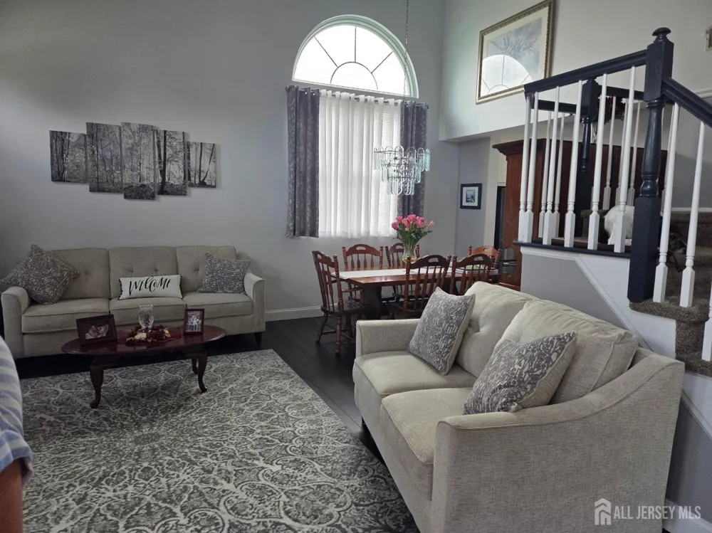 62 Canal Street Sayreville, NJ 08872