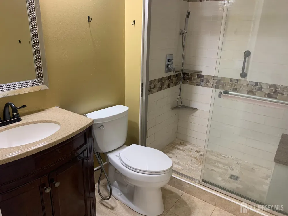14 Colson Court Piscataway, NJ 08854