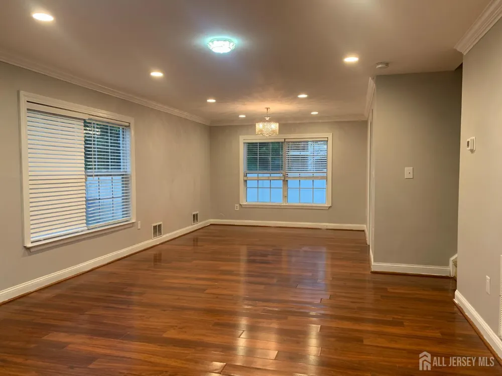 14 Colson Court Piscataway, NJ 08854