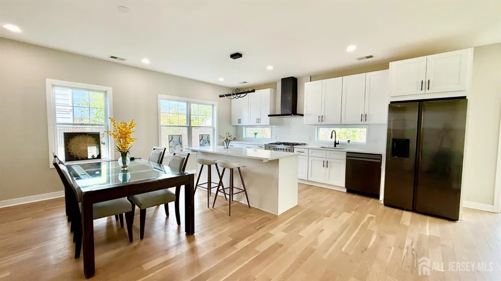 225 Penn Avenue Edison, NJ 08817