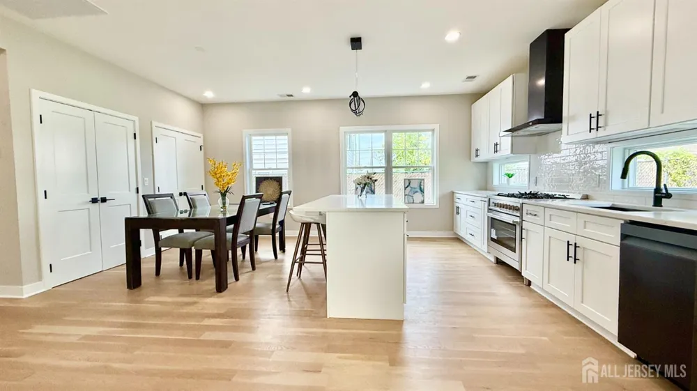 225 Penn Avenue Edison, NJ 08817