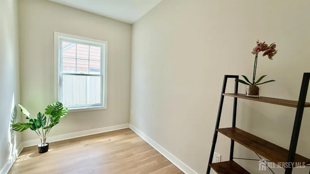 225 Penn Avenue Edison, NJ 08817