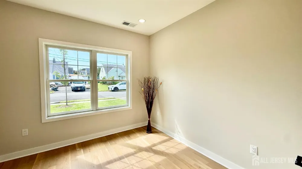 225 Penn Avenue Edison, NJ 08817