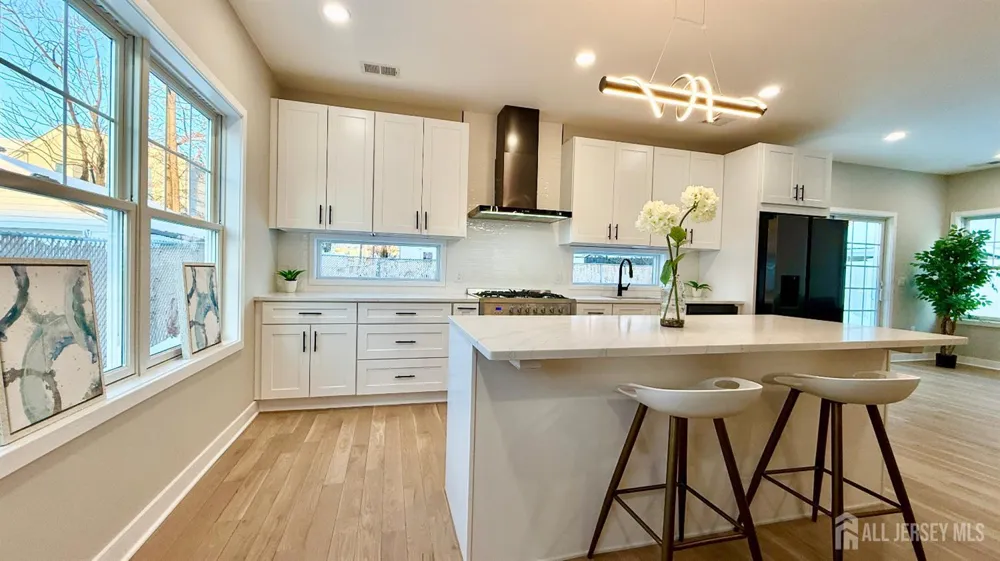 225 Penn Avenue Edison, NJ 08817