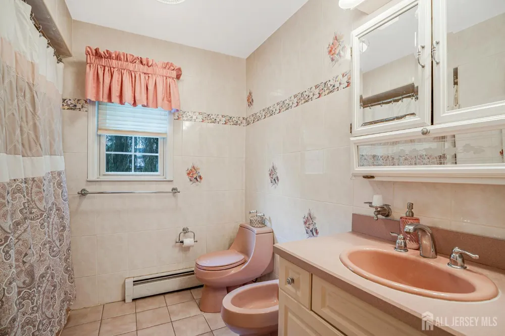 11 Woodrow Wilson Drive Edison, NJ 08820