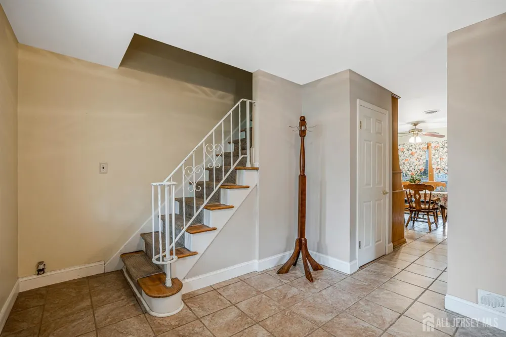 11 Woodrow Wilson Drive Edison, NJ 08820