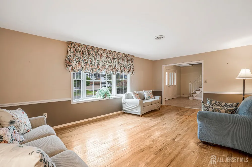 11 Woodrow Wilson Drive Edison, NJ 08820