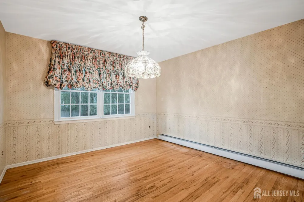 11 Woodrow Wilson Drive Edison, NJ 08820