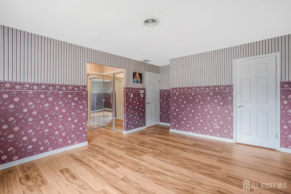 11 Woodrow Wilson Drive Edison, NJ 08820