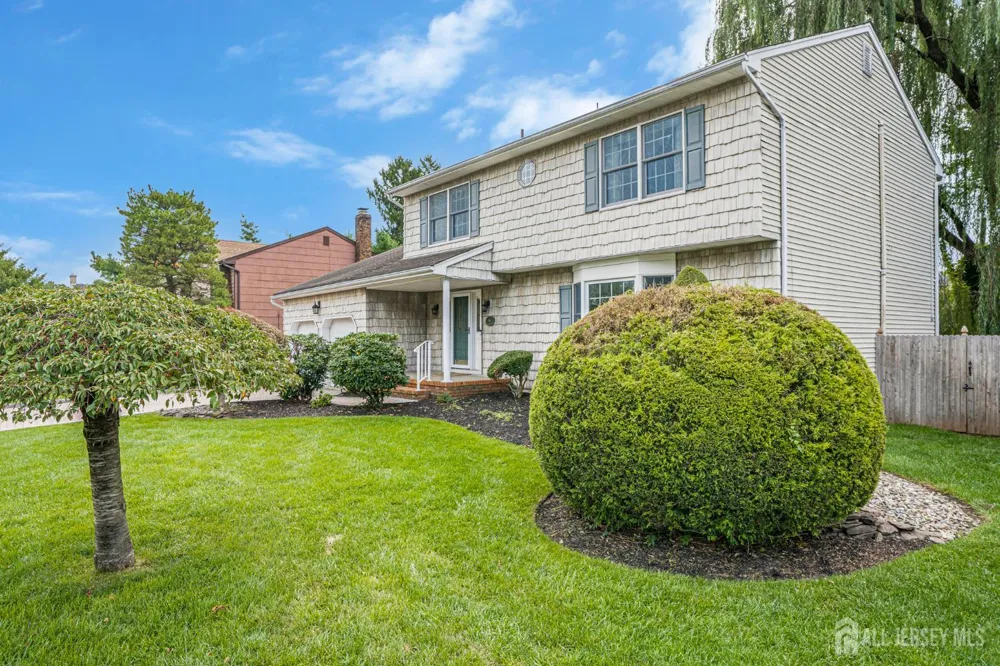 11 Woodrow Wilson Drive Edison, NJ 08820