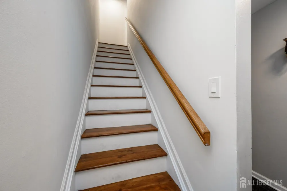 725 Darlington Drive Old Bridge, NJ 08857
