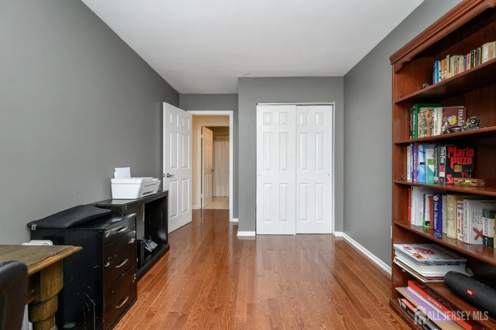 725 Darlington Drive Old Bridge, NJ 08857