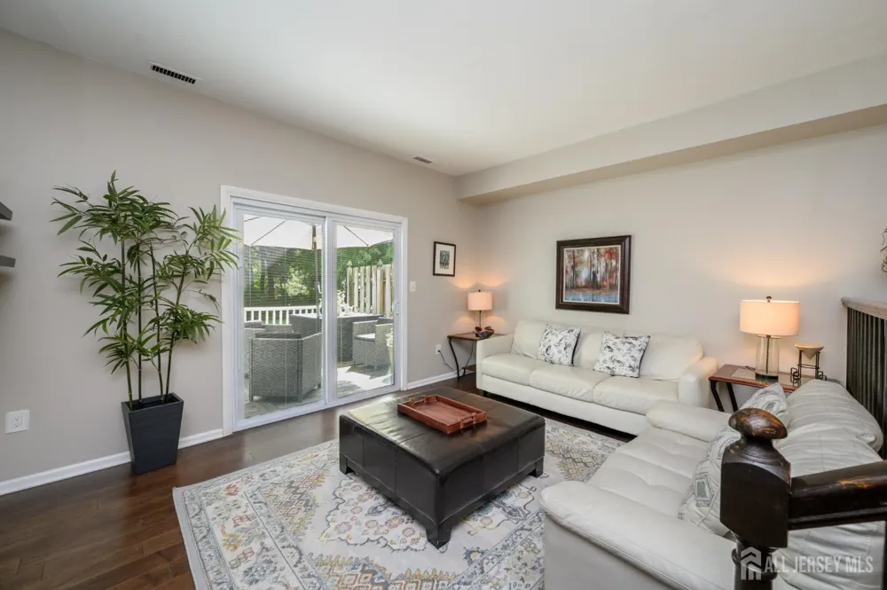725 Darlington Drive Old Bridge, NJ 08857
