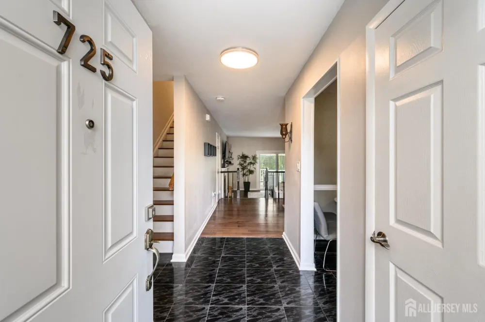 725 Darlington Drive Old Bridge, NJ 08857
