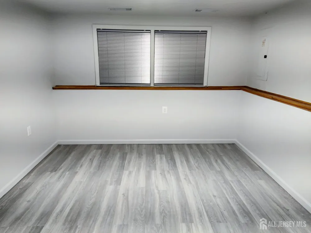 41 Claremont Avenue Colonia, NJ 07067