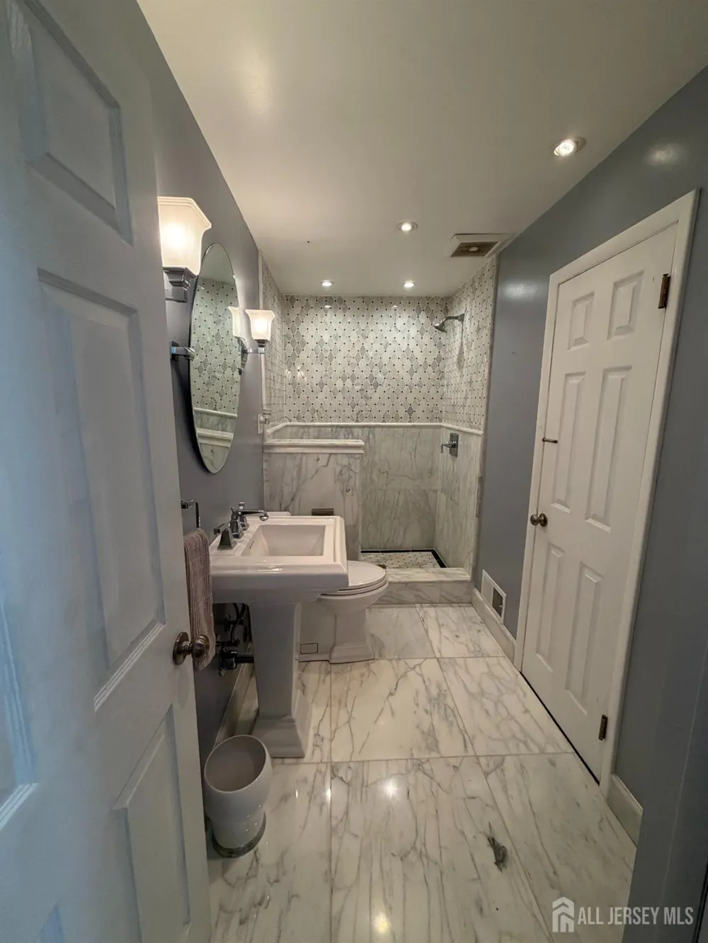41 Claremont Avenue Colonia, NJ 07067