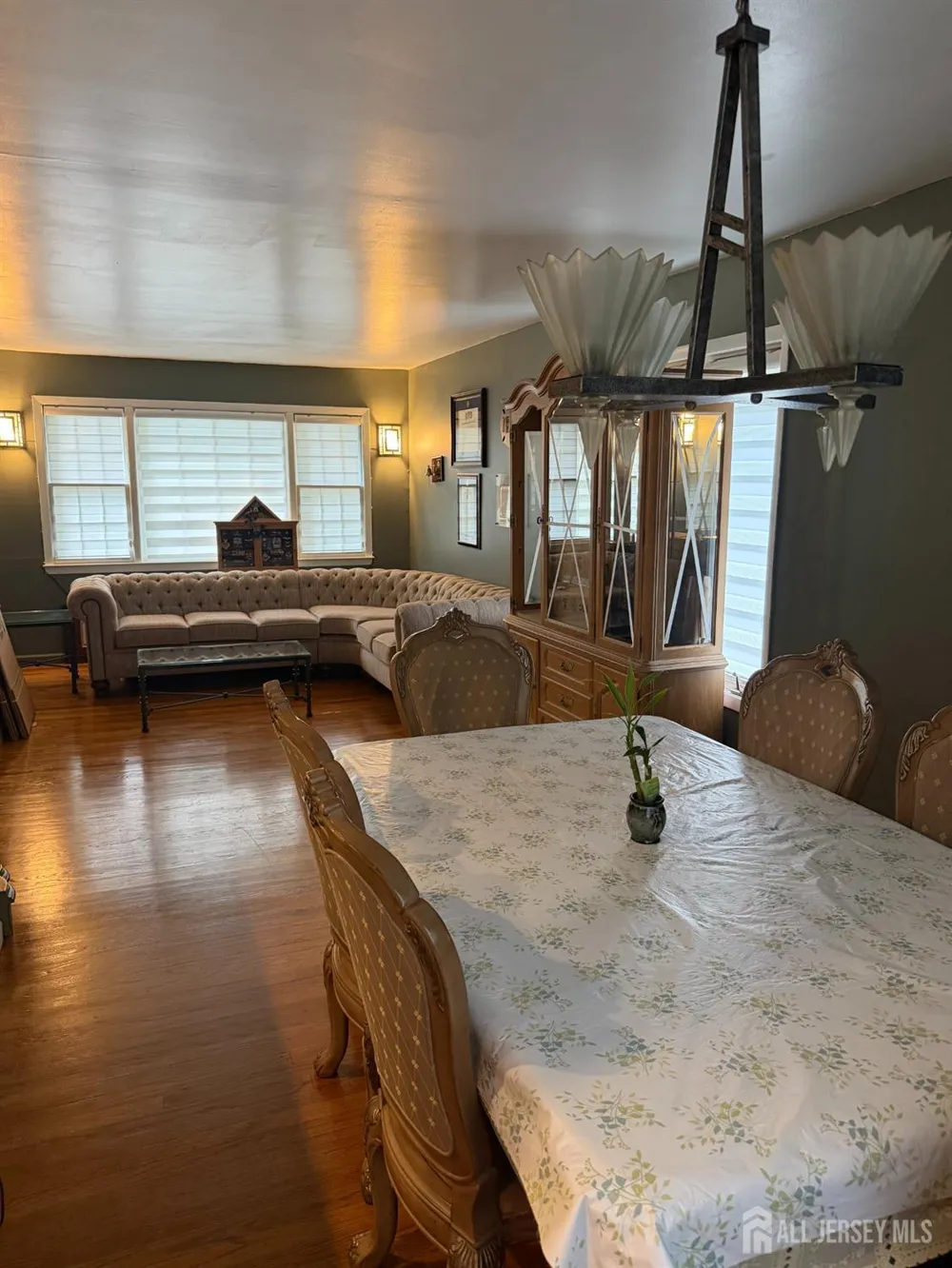 41 Claremont Avenue Colonia, NJ 07067