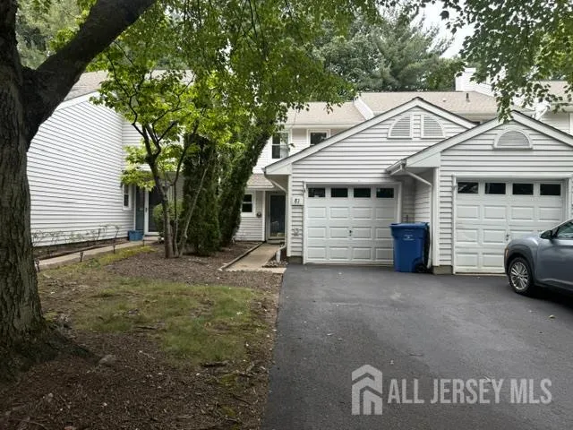 81 Woodmere Drive Parlin, NJ 08859