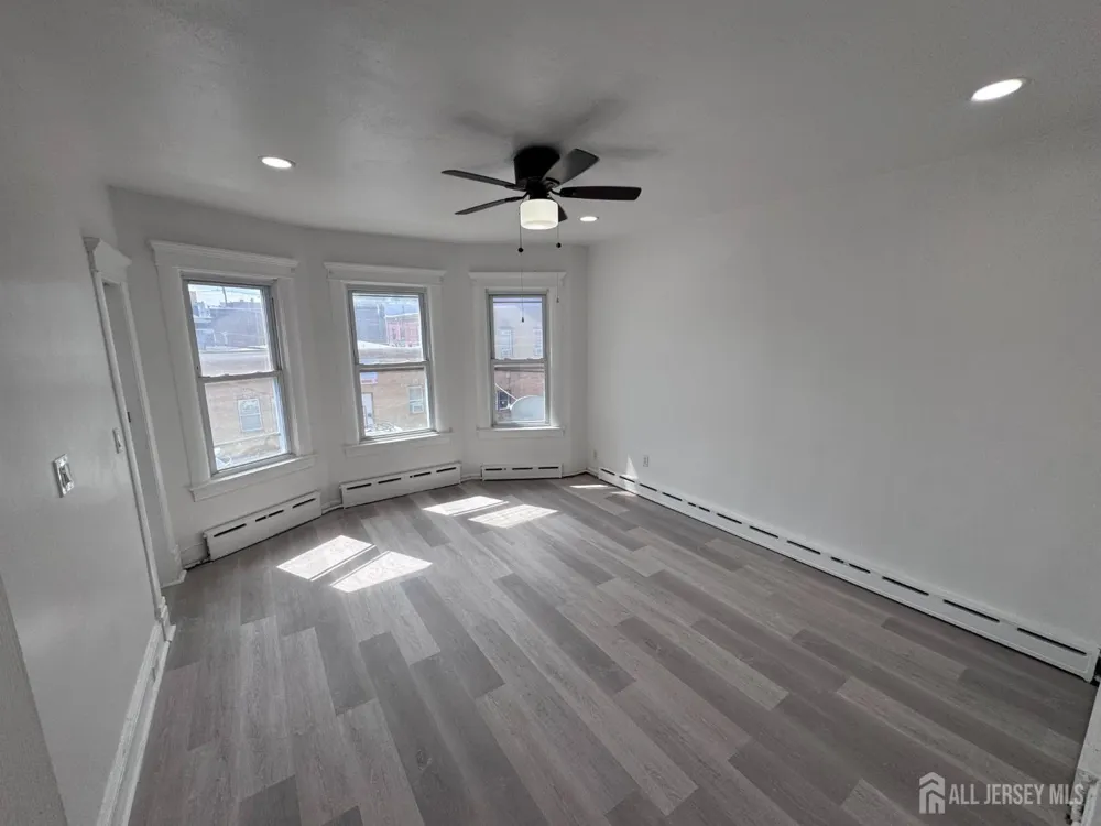 164 Lynd Street #2 Perth Amboy, NJ 08861