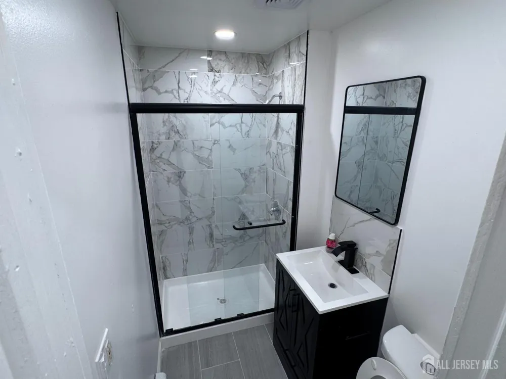 164 Lynd Street #2 Perth Amboy, NJ 08861