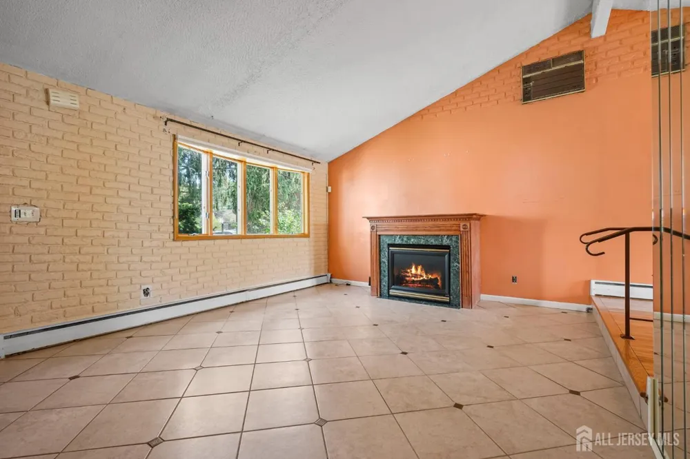 49 Frederick Place Parlin, NJ 08859