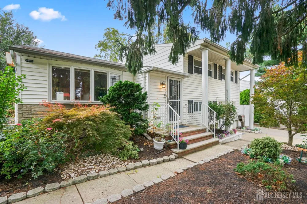 49 Frederick Place Parlin, NJ 08859