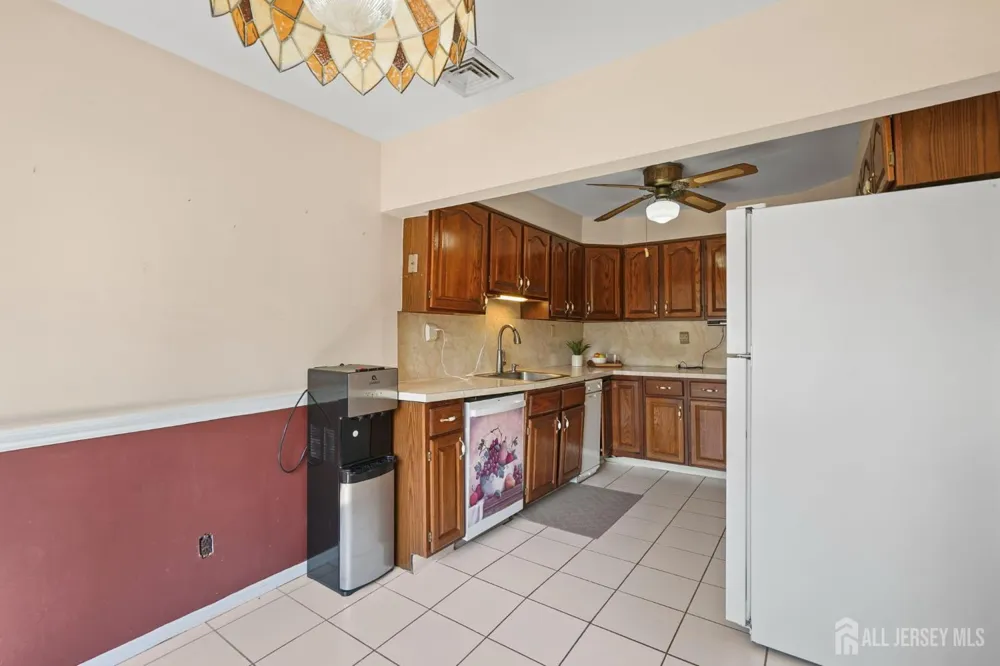 49 Frederick Place Parlin, NJ 08859