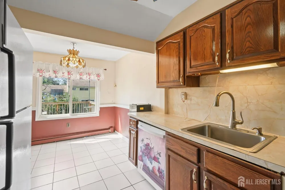 49 Frederick Place Parlin, NJ 08859