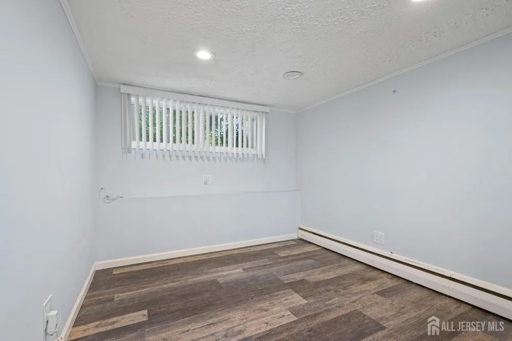 49 Frederick Place Parlin, NJ 08859