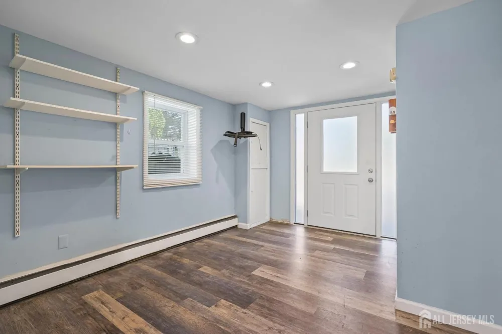 49 Frederick Place Parlin, NJ 08859