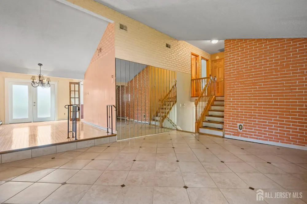 49 Frederick Place Parlin, NJ 08859