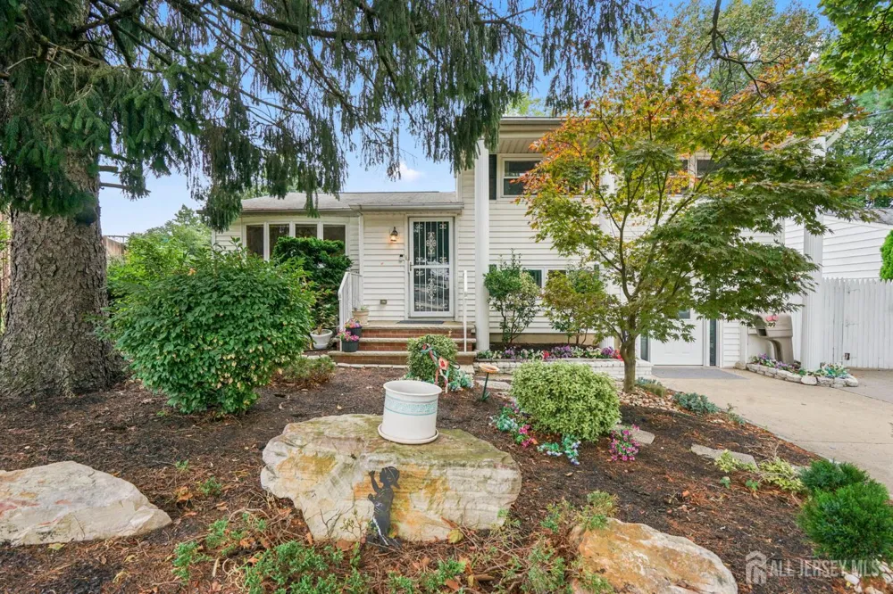 49 Frederick Place Parlin, NJ 08859