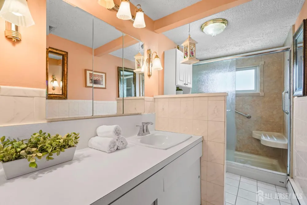 49 Frederick Place Parlin, NJ 08859