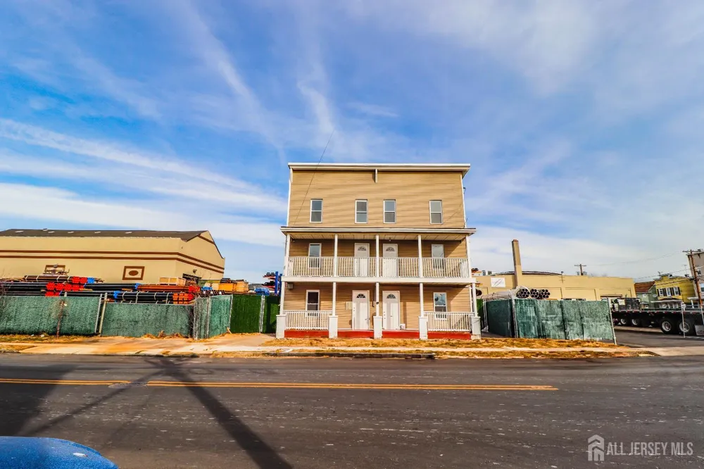 362 Market Street #3F Perth Amboy, NJ 08861