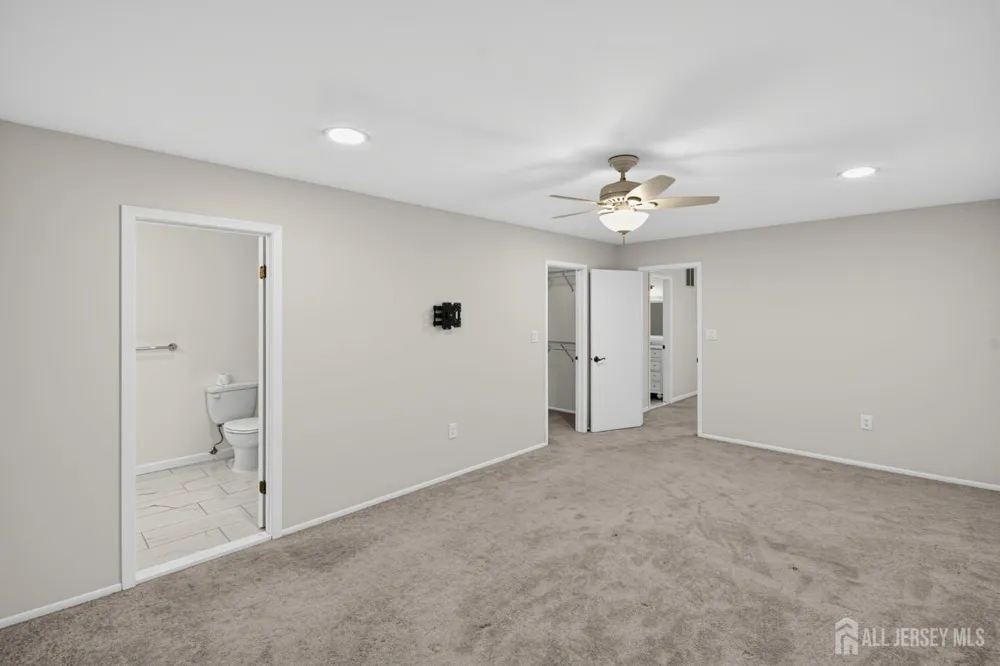 38 Ventura Court Old Bridge, NJ 08857