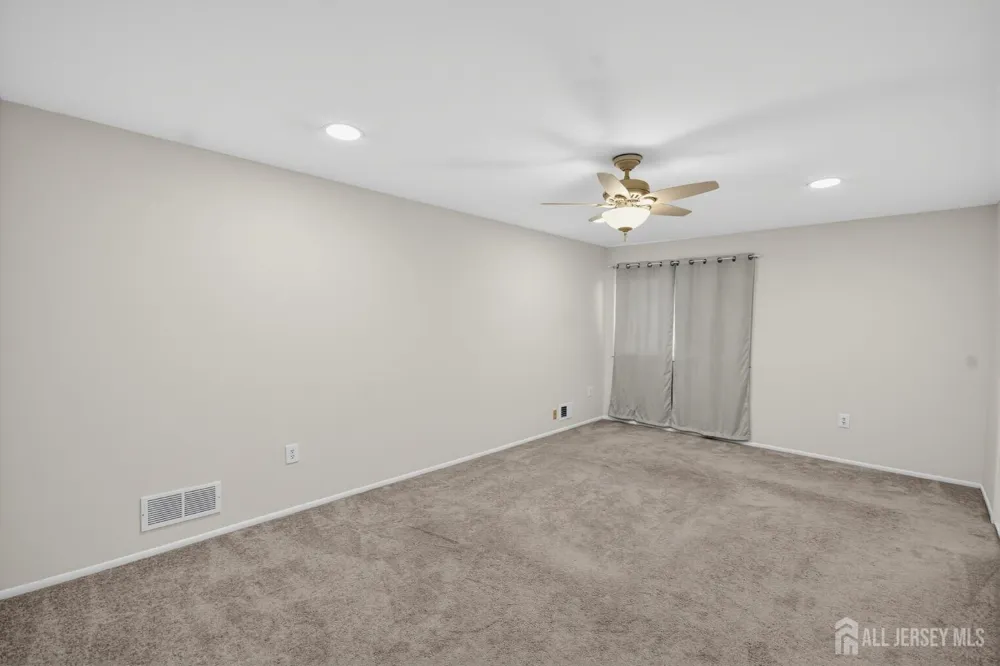 38 Ventura Court Old Bridge, NJ 08857
