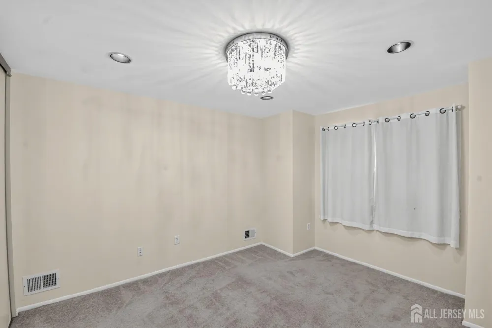 38 Ventura Court Old Bridge, NJ 08857