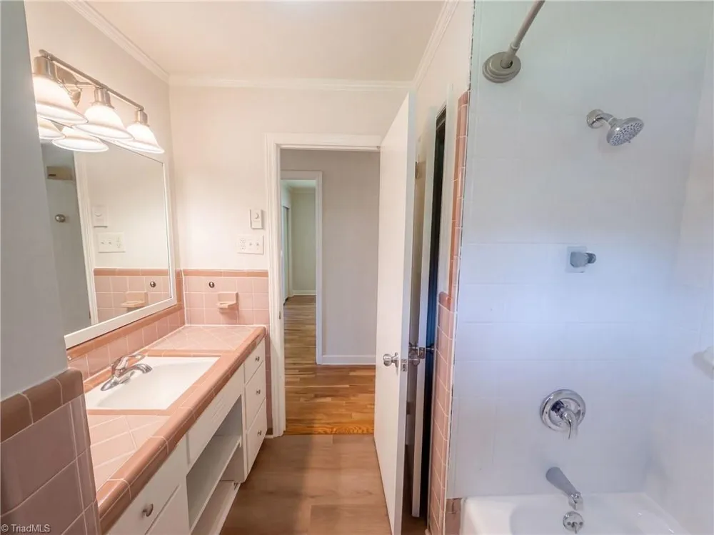 5909 Chipmunk Drive Greensboro, NC 27407