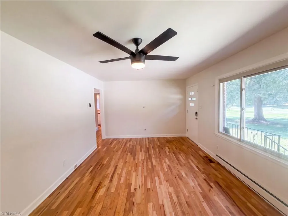 5909 Chipmunk Drive Greensboro, NC 27407