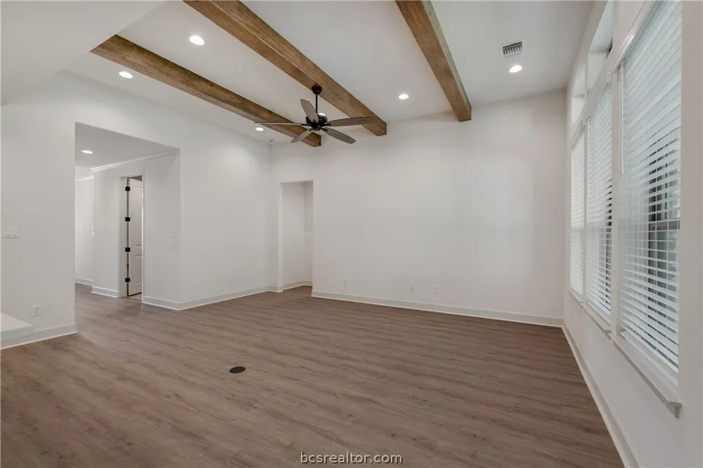 5046 Acadia Loop Bryan, TX 77802